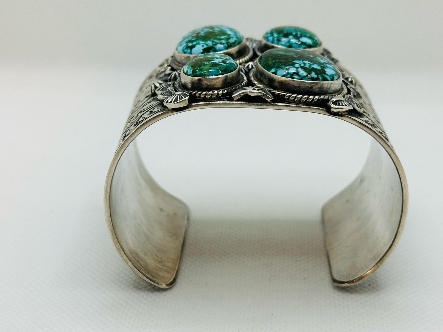 NAVAJO Artist FRANCIS. 4-STONE WEB TURQUOISE STORYTELLER BRACELET