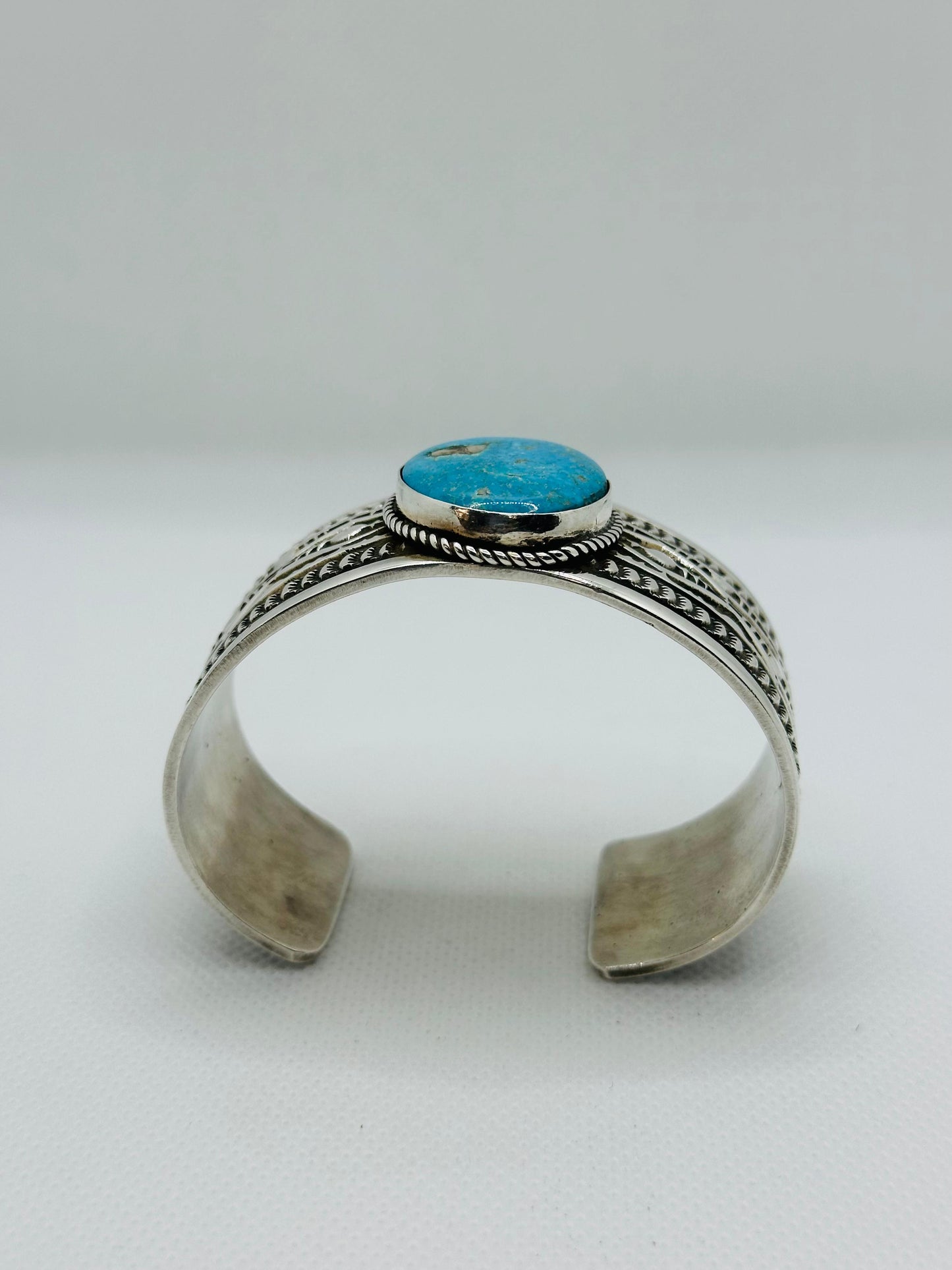 LEONARD MALONEY, Navajo Hamdmade S/S Turquoise Bracelet