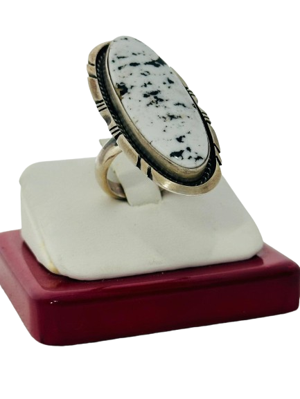 Ring white buffalo turquoise