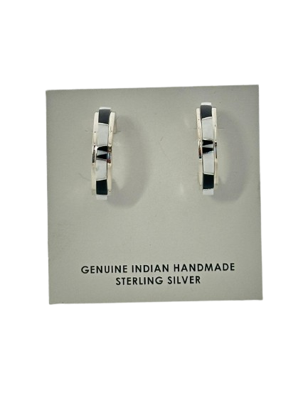 Earrings white buffalo block Onyx ￼ Turquoise